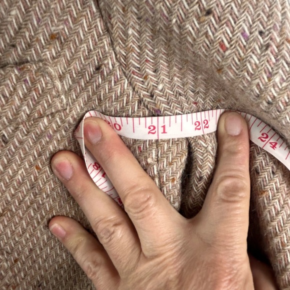 Christian Dior Vintage Separates blazer is a brown tweed cropped jacket - Picture 5 of 10